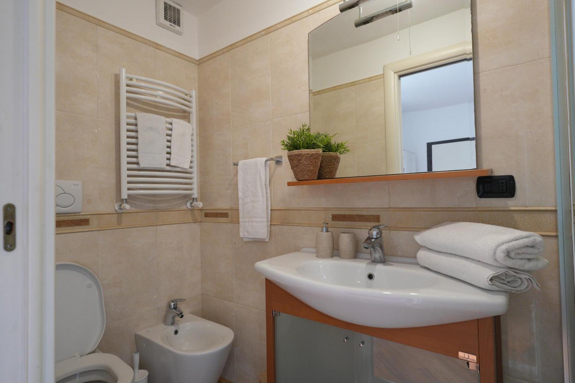 Due Passi Dal Borgo Antico Apartment Bari Luaran gambar